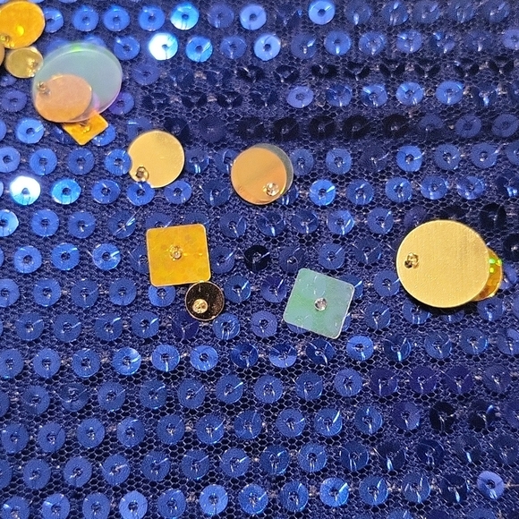 Wine Woman Costume - Picture 8 of 14